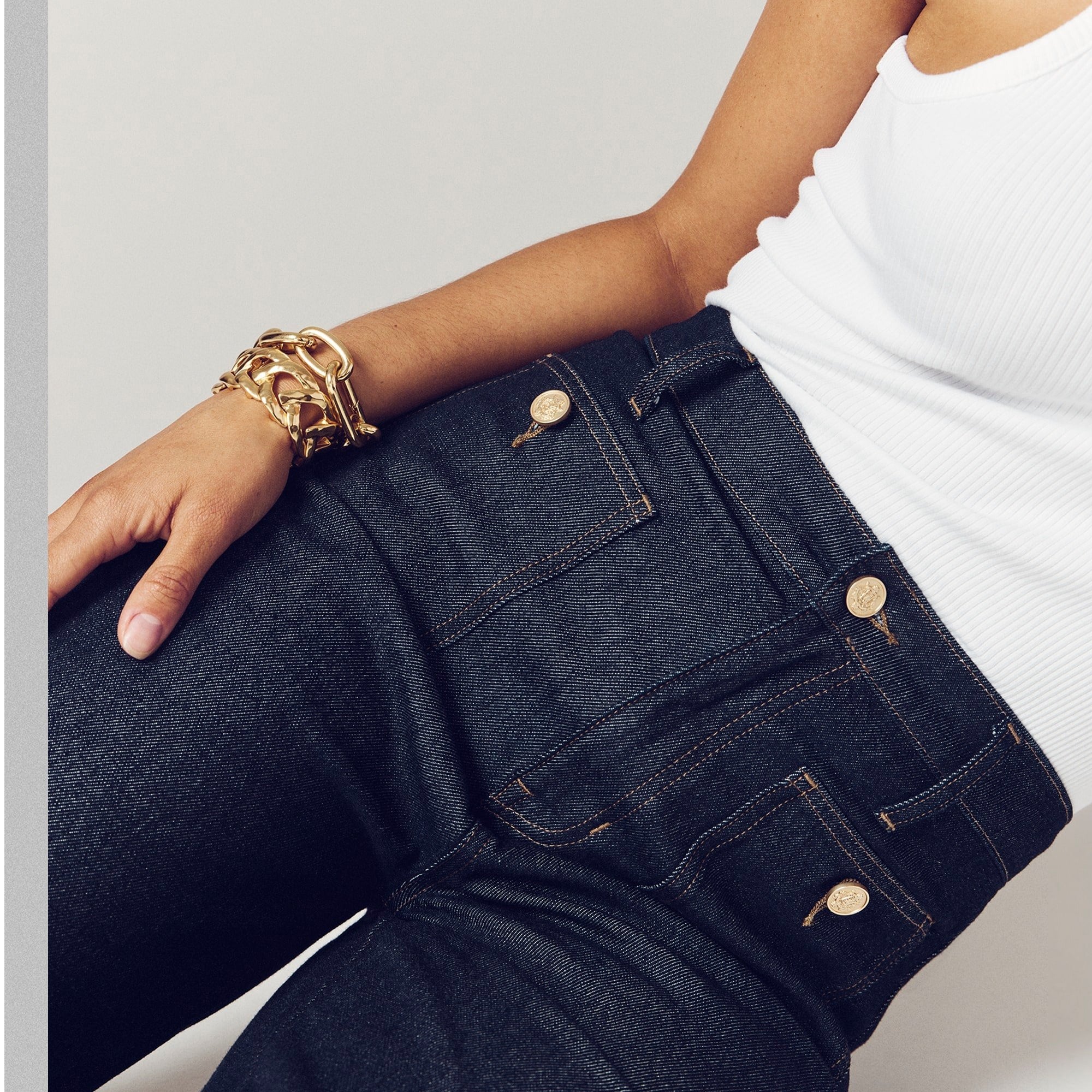 High-Waist Wide-Leg Jeans FitCurve™