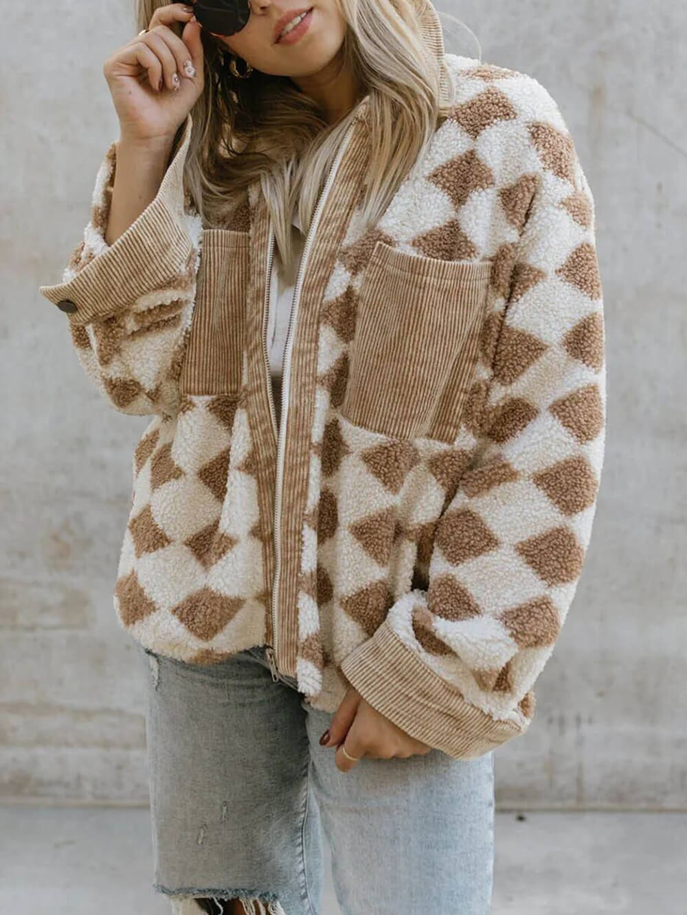 Jacke mit Reißverschluss aus Plüsch