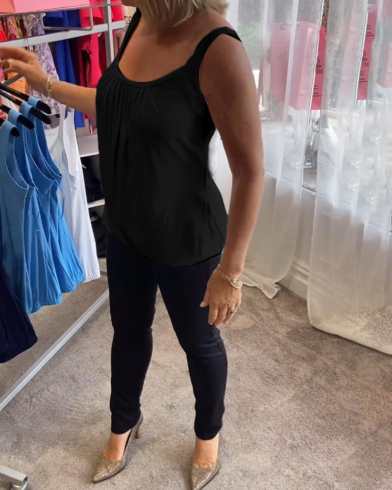 Robin™ | Summer Sleeveless Top with Round Neck