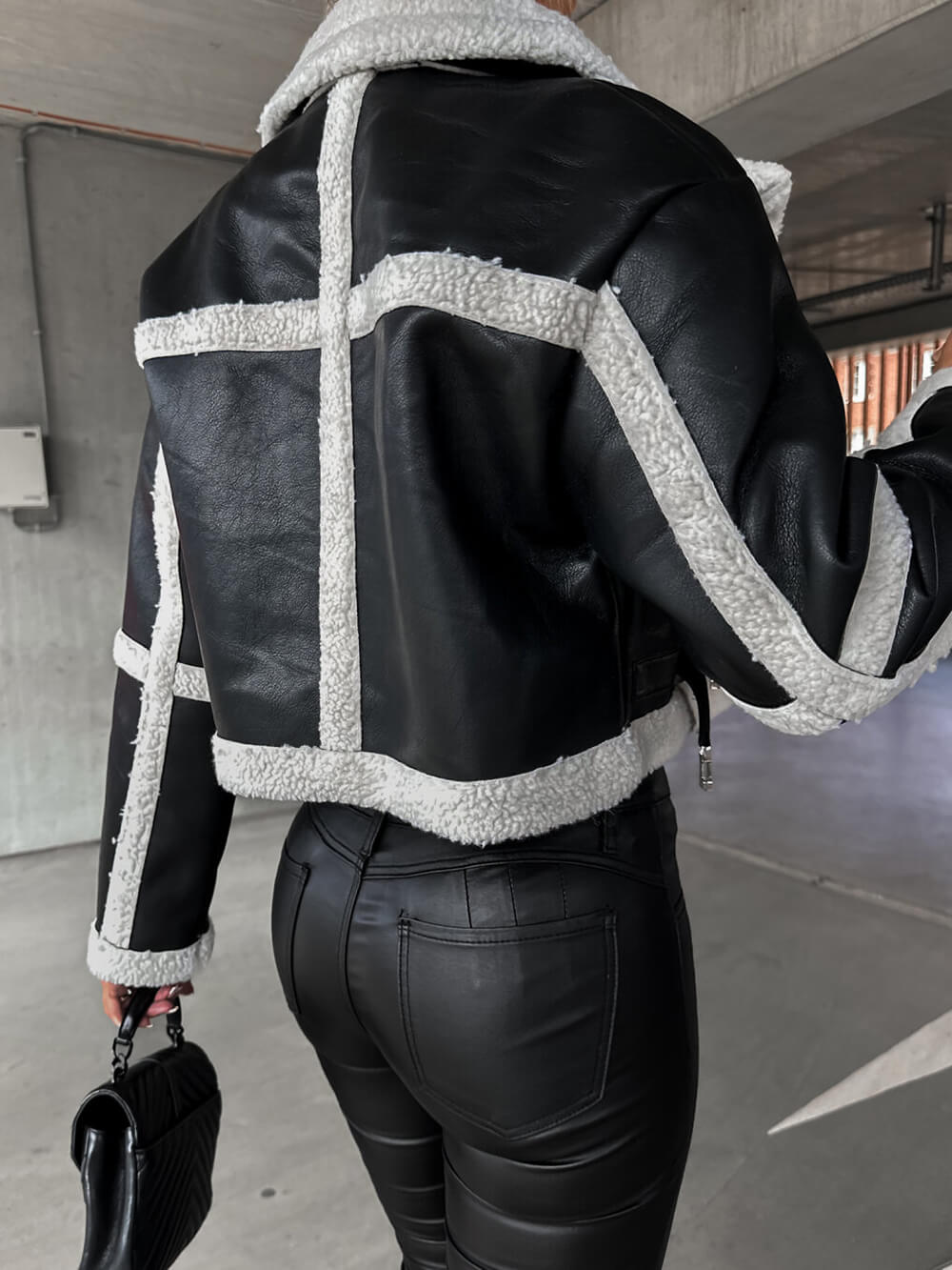 Jacke aus plüschigem Leder