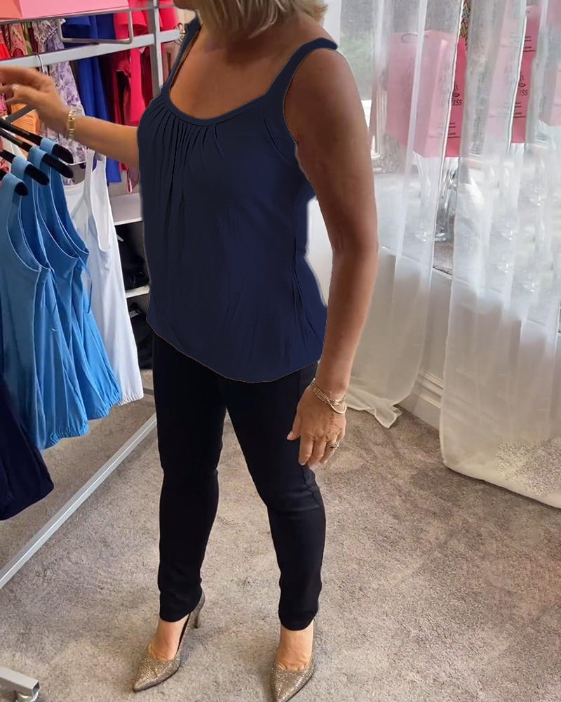 Robin™ | Summer Sleeveless Top with Round Neck