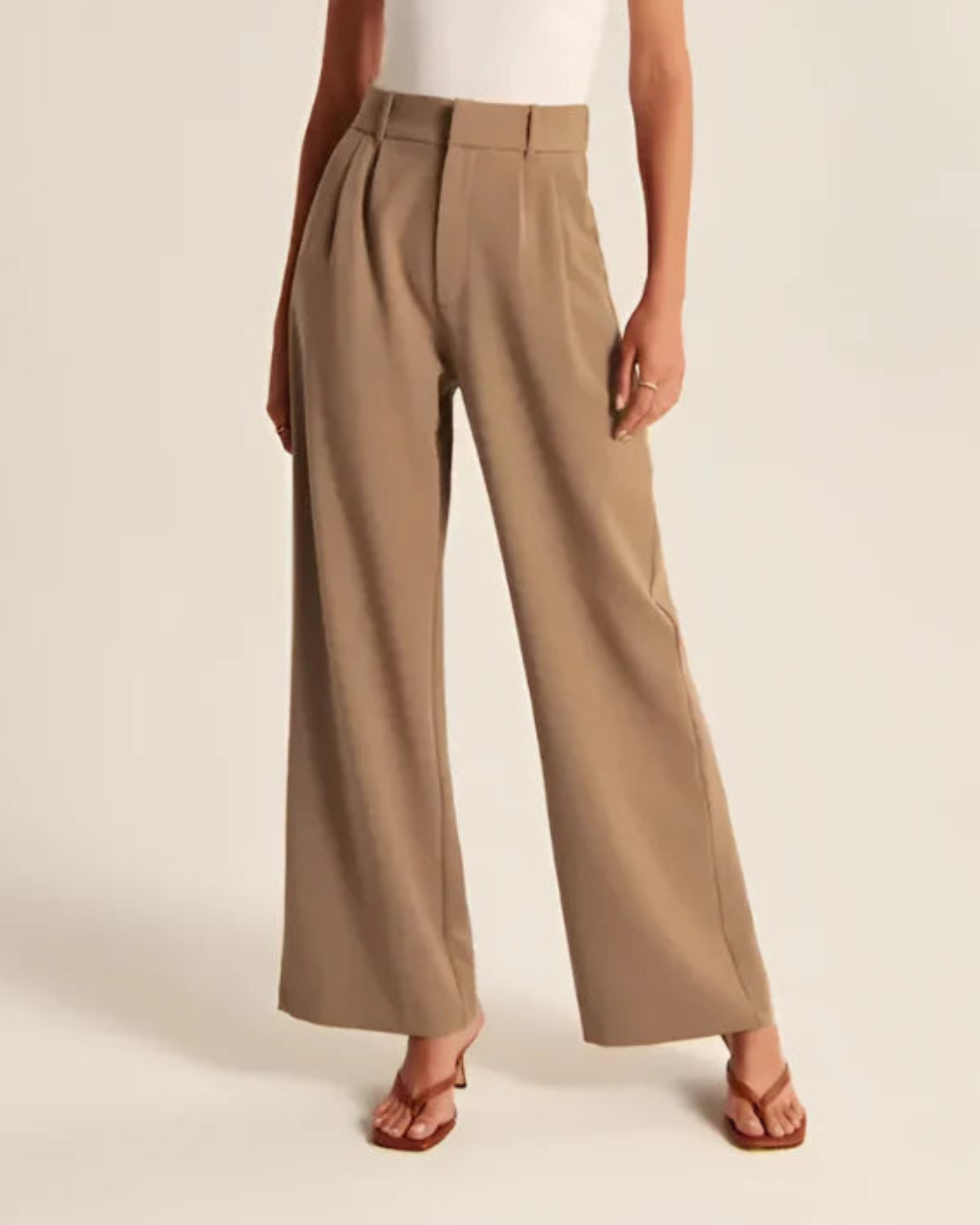 Elegante und formende T-Curve-Hose™