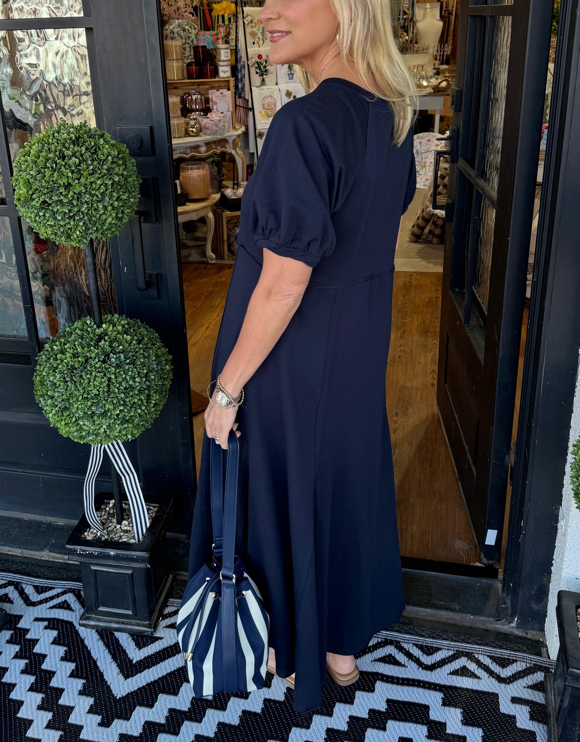 ODETTE | Puff-Sleeve Maxi for Flattering Grace and Comfort