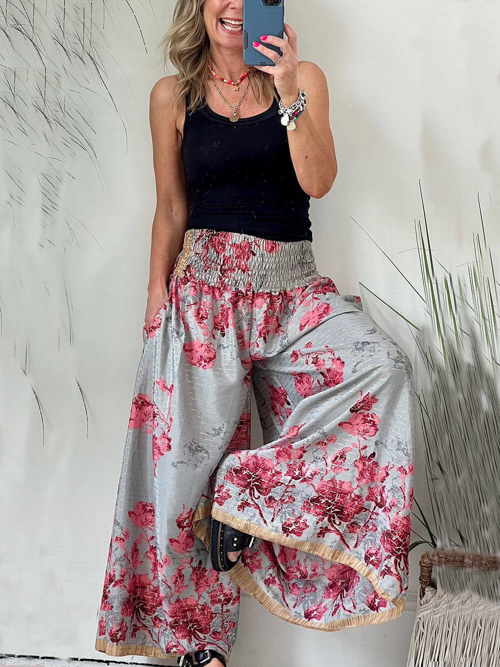 Weite, gesmokte Hose Fun Times™
