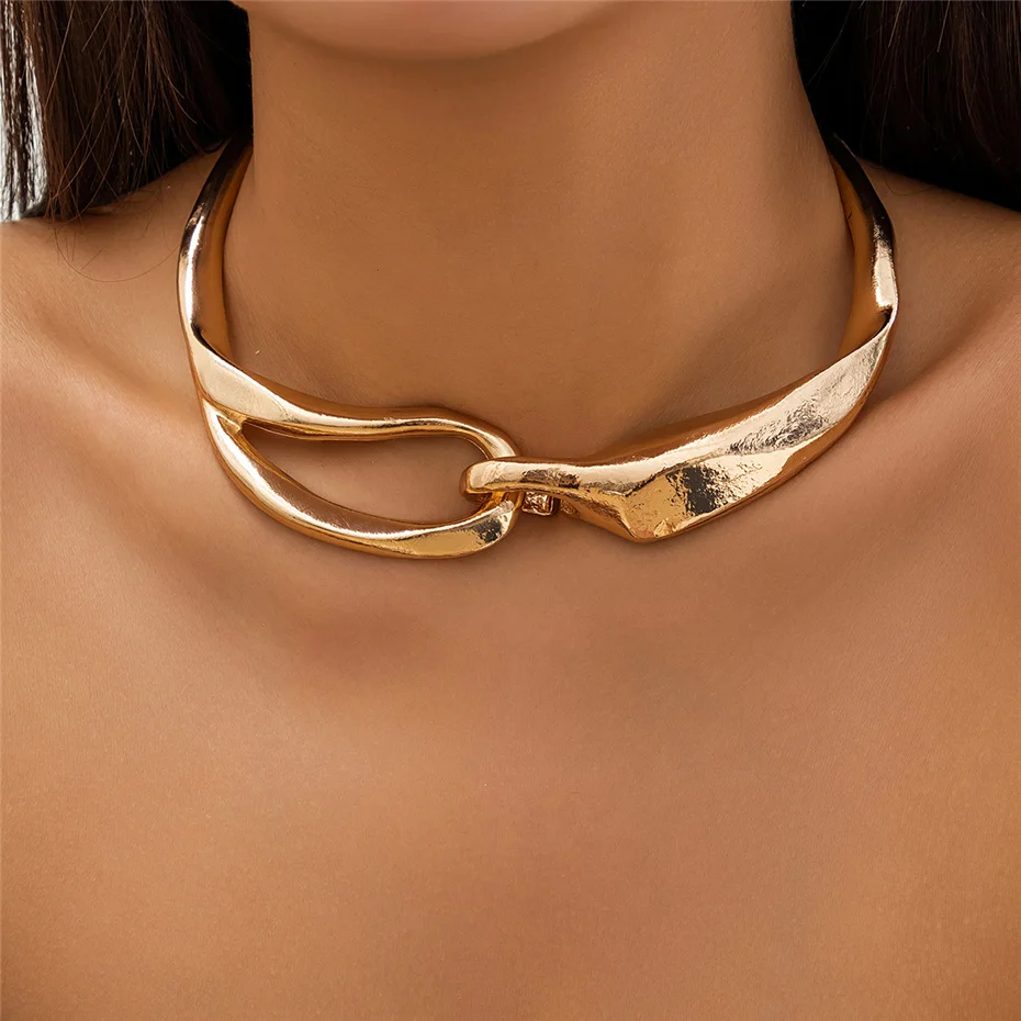 Evi | Elegant Statement Necklace