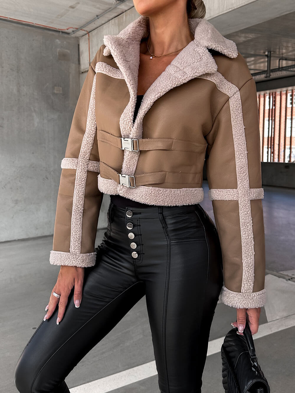 Jacke aus plüschigem Leder