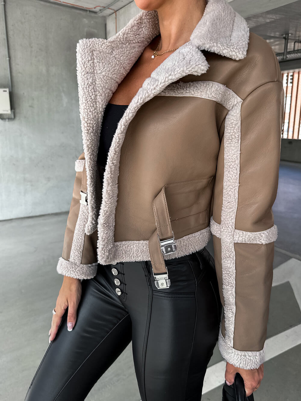Jacke aus plüschigem Leder