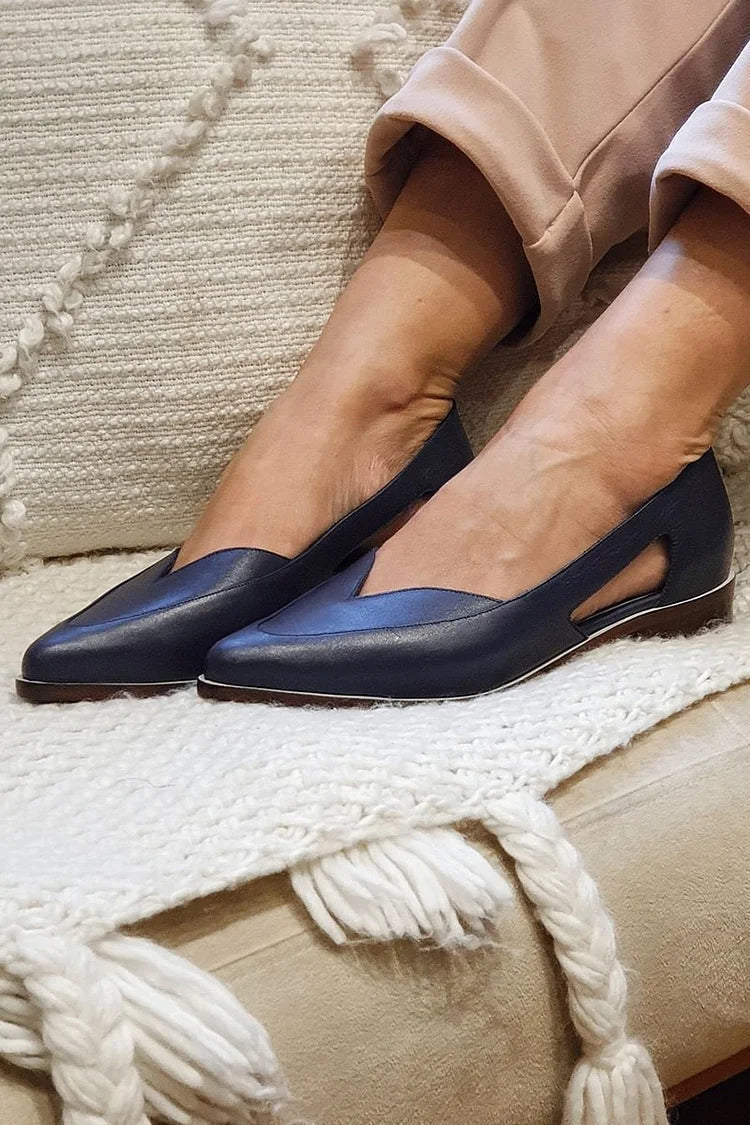 BALLET FLAT WITH SIDE CUTOUT
