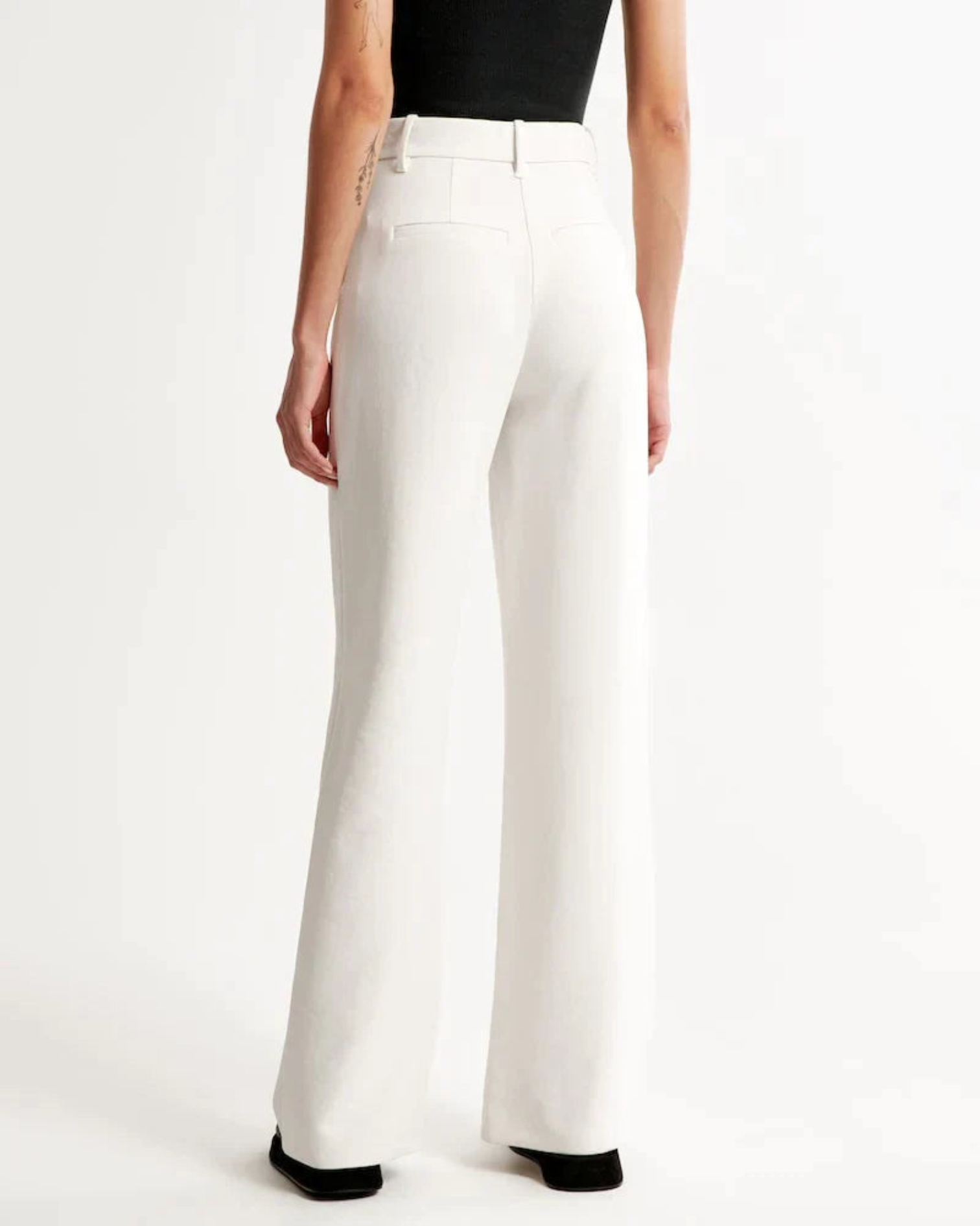 Elegante und formende T-Curve-Hose™