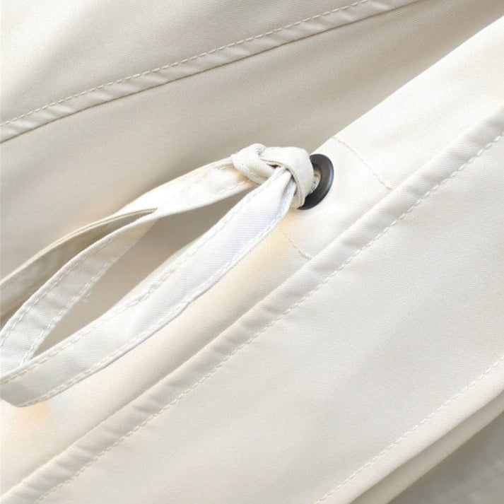 Zweifarbige wind- und wasserabweisende Jacke